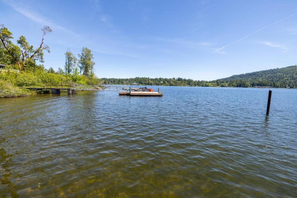 Kelly'S Sunset Lake Retreat Shawnigan Lake المظهر الخارجي الصورة