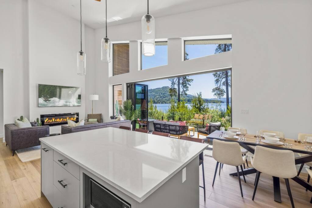 Kelly'S Sunset Lake Retreat Shawnigan Lake المظهر الخارجي الصورة