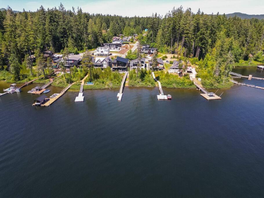 Kelly'S Sunset Lake Retreat Shawnigan Lake المظهر الخارجي الصورة
